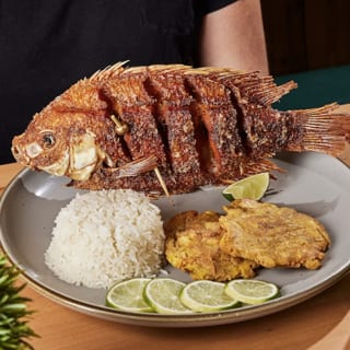 Mojarra Frita Colombiana